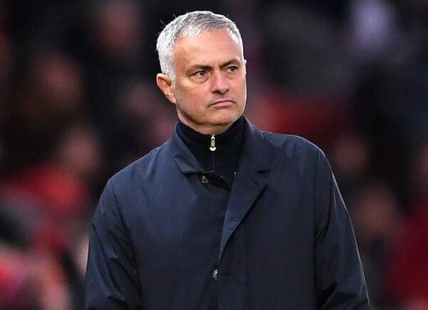 mourinho-nuot-loi-nhan-dan-dat-tottenham-2